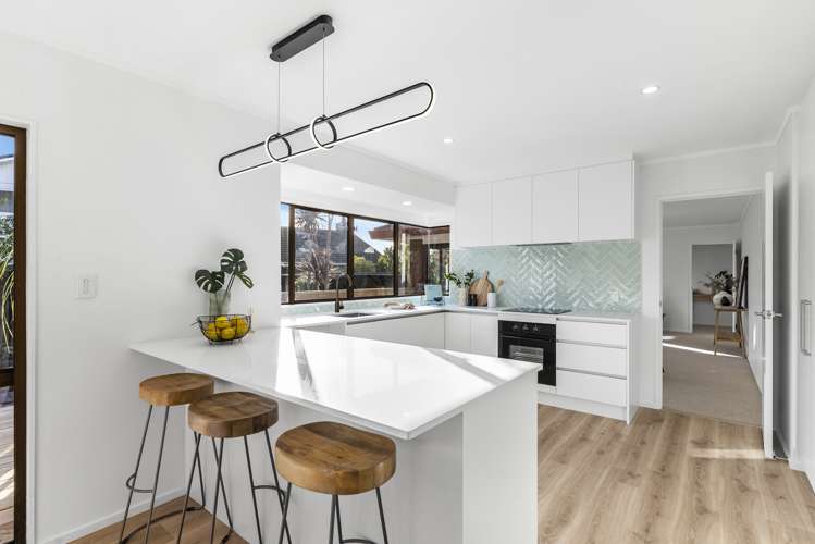 5 Raddock Place Farm Cove_14