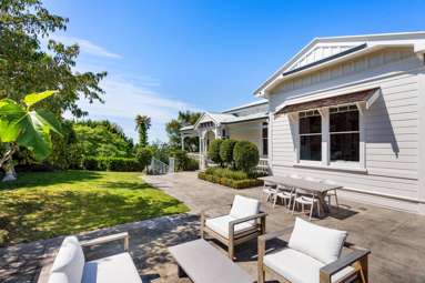 6 Thompson Road_4