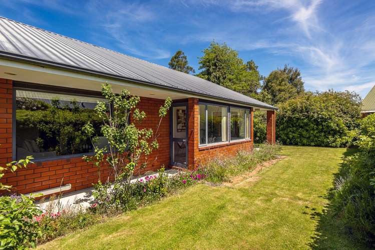 16 Oakden Drive Darfield_18