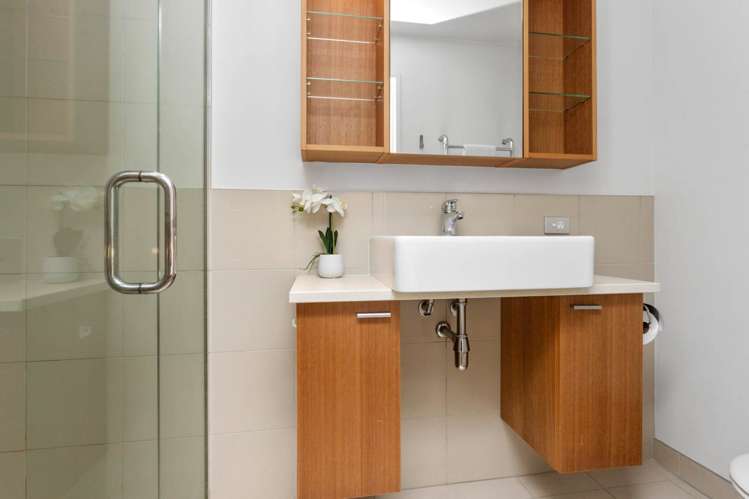 1b/132 Customs Street West City Centre_9