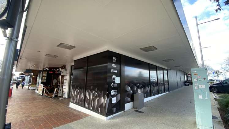 Shop 4/110 Devonport Road Tauranga Central_4