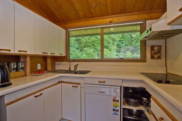 12 Ngahere Street Stokes Valley_10