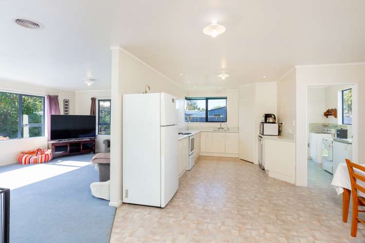 64a Inkerman Street Renwick_13