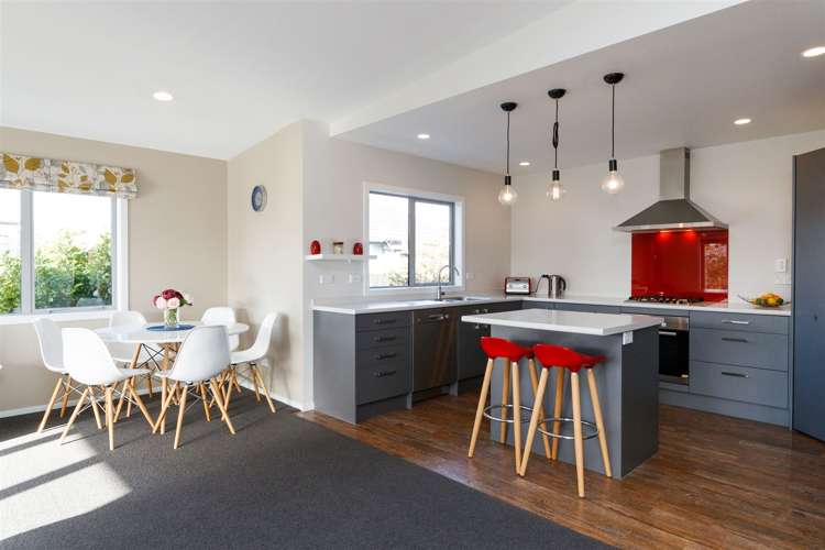 968 Tremaine Avenue Roslyn_5