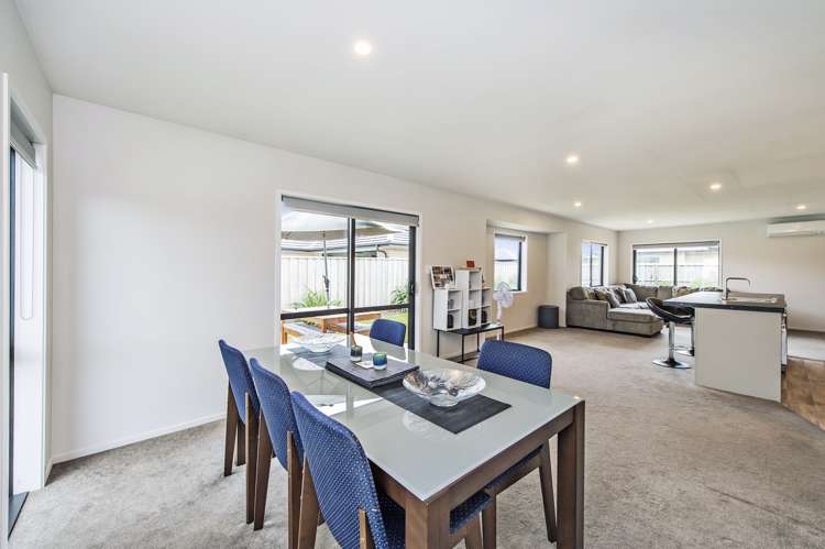 89 Sunline Avenue Lincoln_2