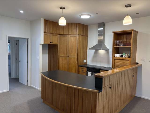9/100 Customhouse Street 1052_4