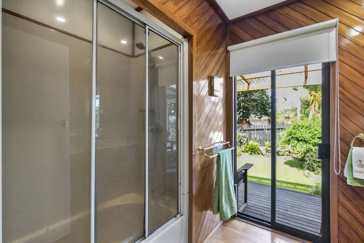 47 Hutchinsons Road Bucklands Beach_12