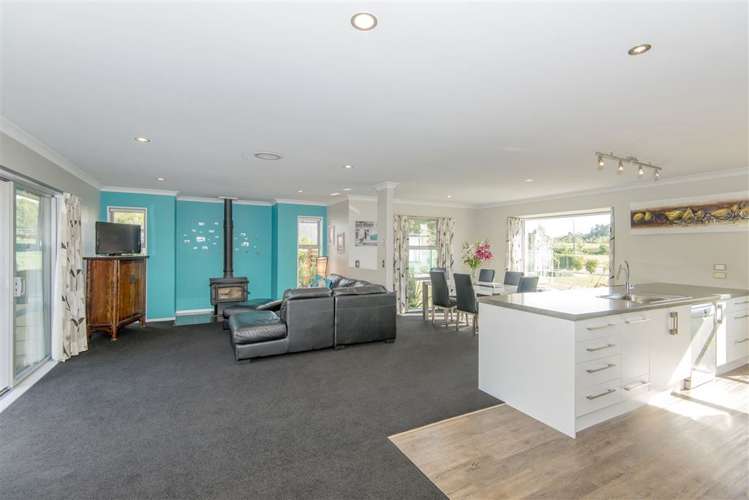 4 Riverside Way Amberley_11