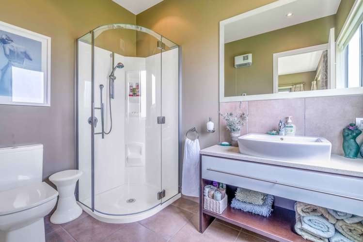 40 Breaksea Street Te Anau_17