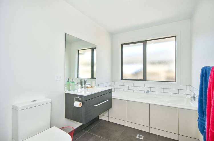 8 Cheltenham Road Lower Shotover_21