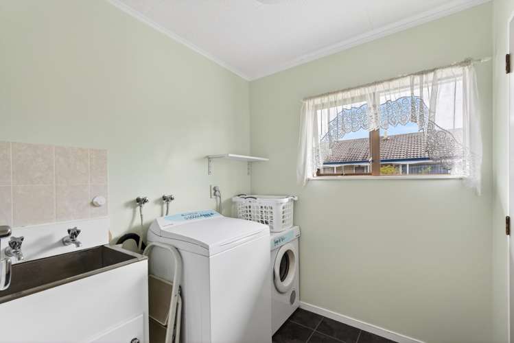 165 Tait Drive Greenmeadows_12