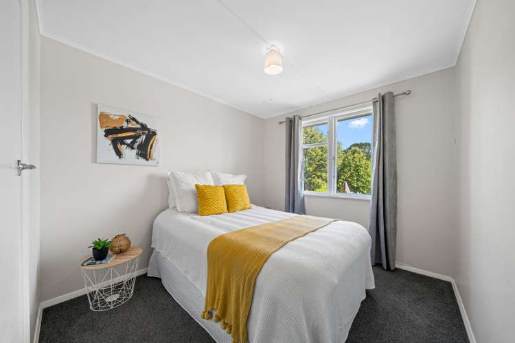 21 Dorset Grove Cannons Creek_9