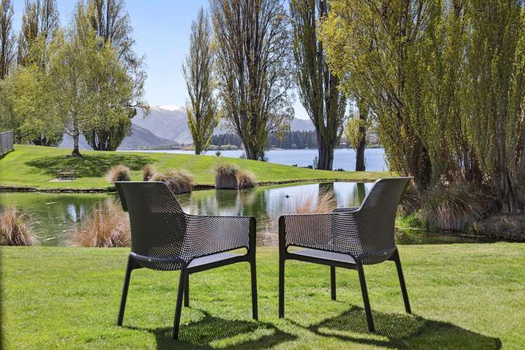 711 - 712 Edgewater Resort, 54 Sargood Drive Wanaka_13