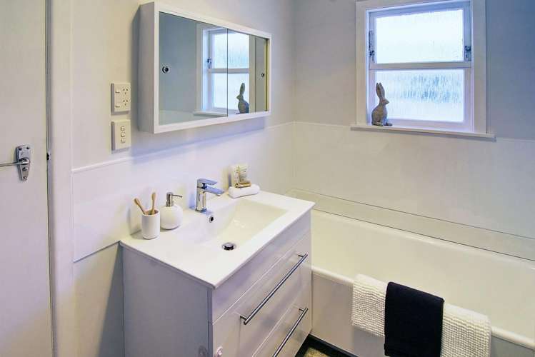 29 Daniell Street Solway_10