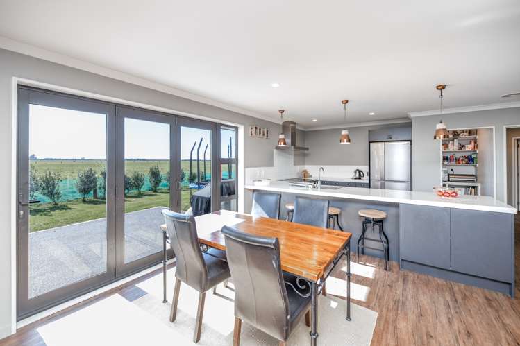 7 Dundee Close Darfield_7