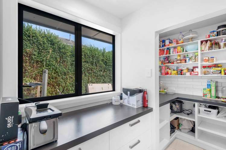 61 Cockerell Street Brockville_9