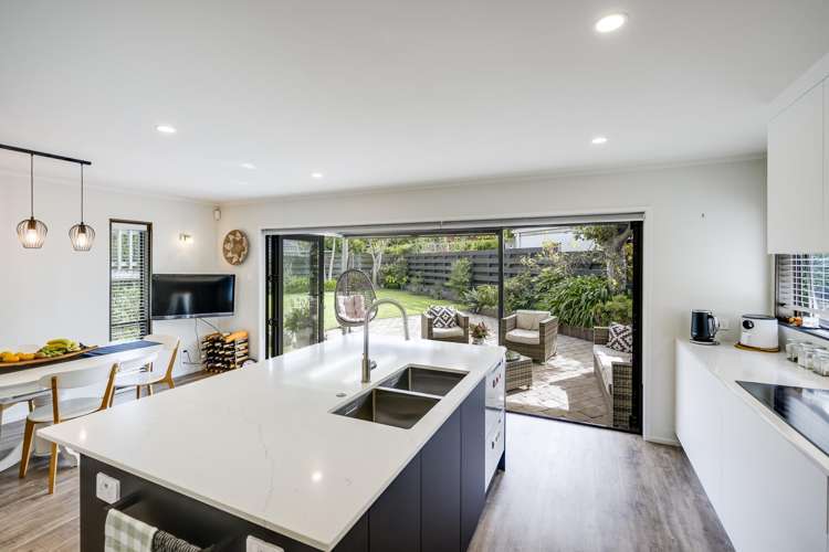 1 Ewan Place Taradale_9