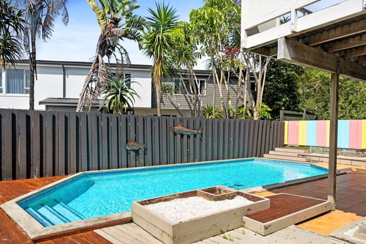 63 Parr Terrace Castor Bay_21