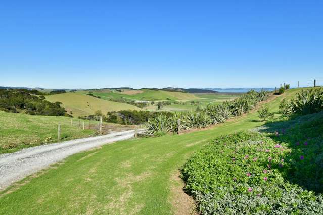 3356 Kaipara Coast Highway Glorit_1