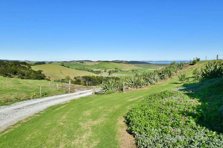 3356 Kaipara Coast Highway Glorit_1