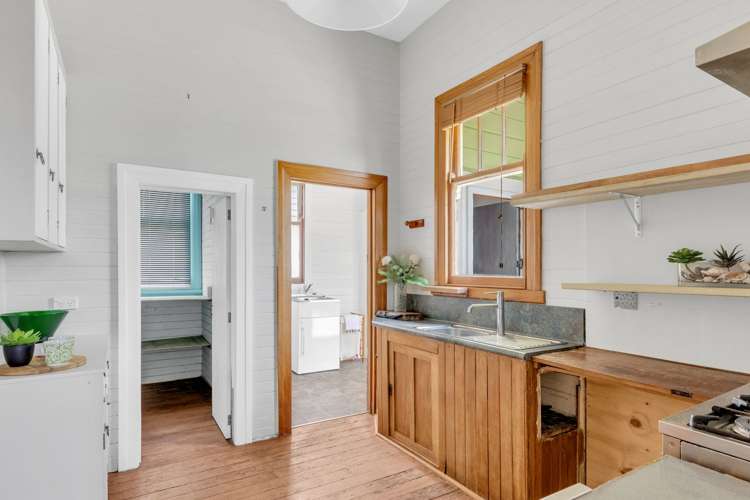 11 Parau Street Kaiti_12