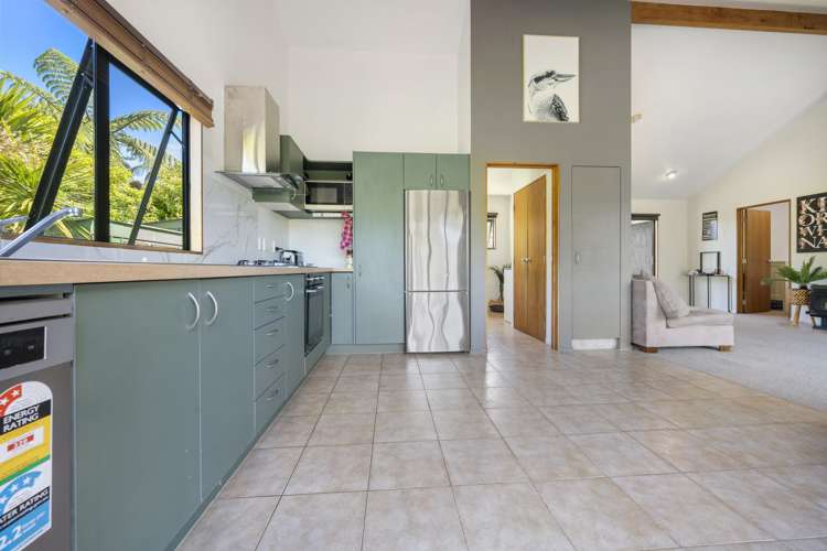46 Stoney Creek Drive Waitakere_5