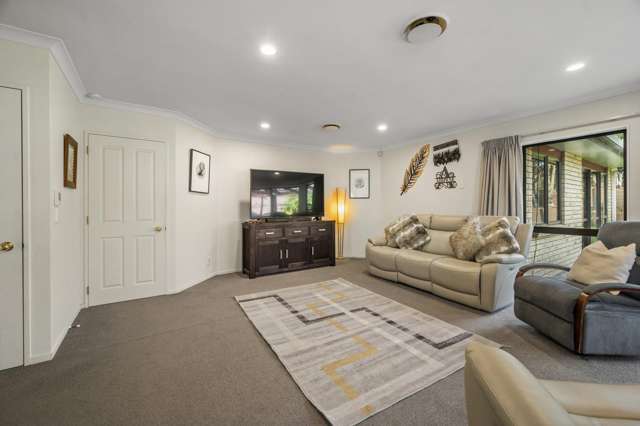 21 Heaphy Place Pukehangi_1