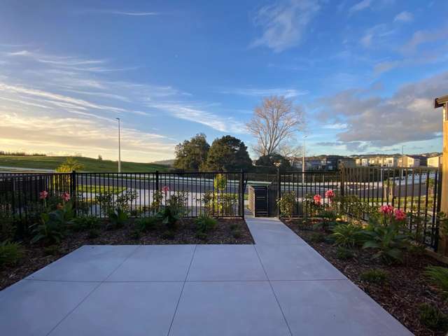 6 Matamoe Street Flat Bush_2