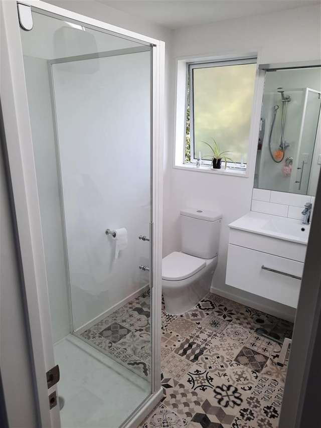 1/160 Geraldine Street St. Albans_3