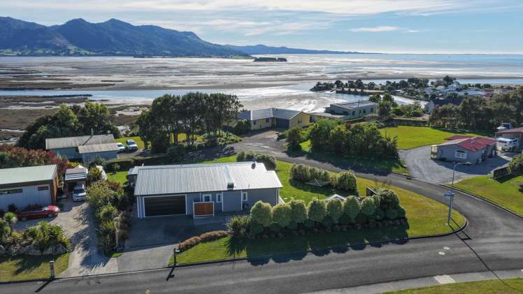 2 Ruataniwha Drive Collingwood_23