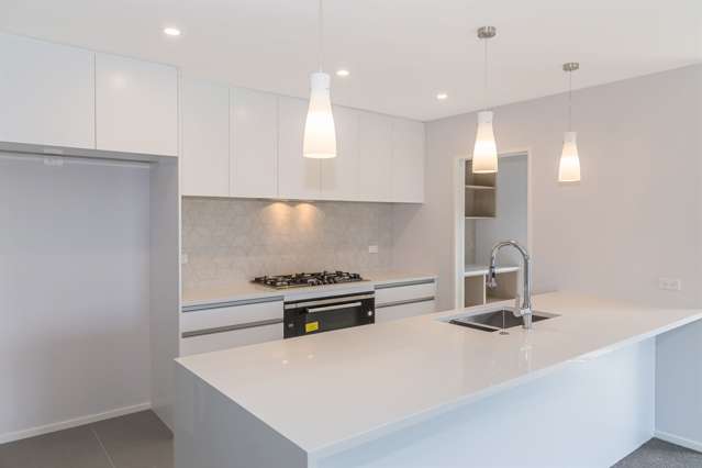 62 Colonial Drive Silverdale_1