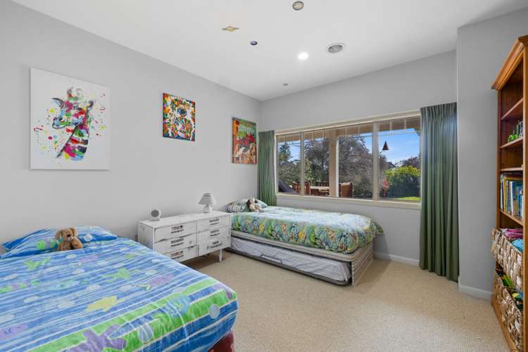 26 Shelter Grove Frankleigh Park_13