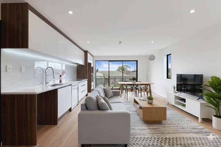 2/8 Baird Street_2