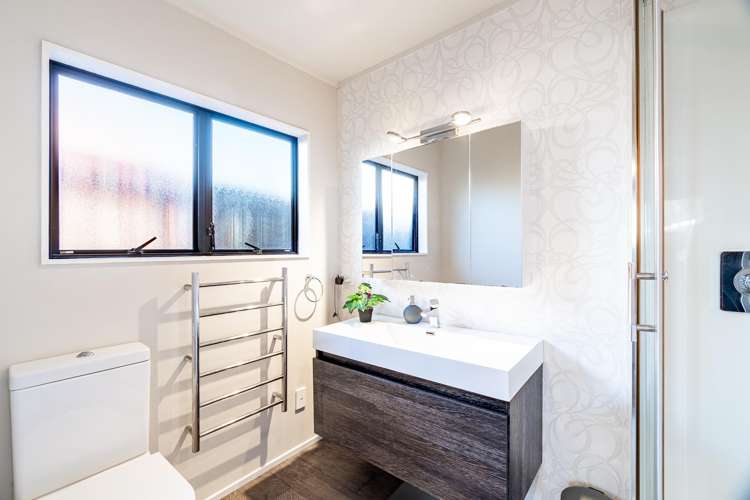 1/8 Mandica Place Sunnynook_13