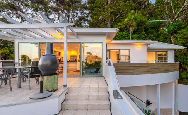 38 Takahe Road Titirangi_1