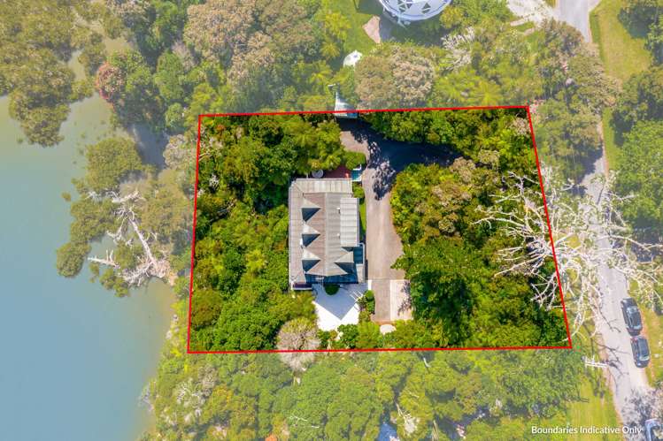 47 Chatham Avenue Paremoremo_24