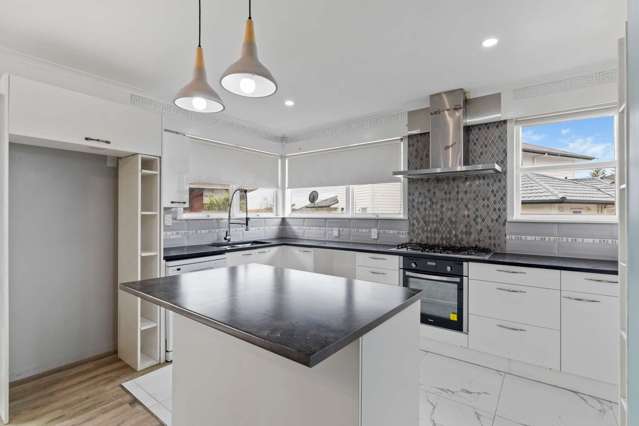 57 Golf Road New Lynn_3