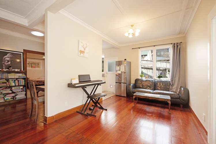 2/30 Ottawa Road Ngaio_3