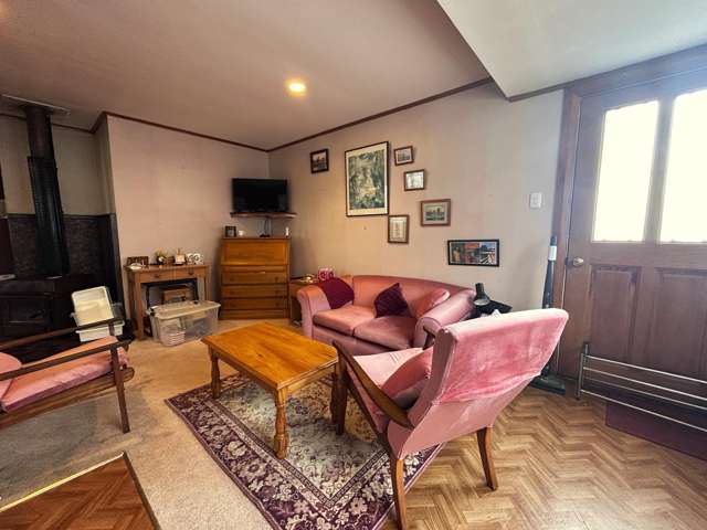 50 Joyce Crescent Greymouth_4