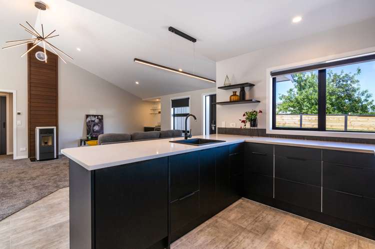 20 Boundary Road Waipahihi_5