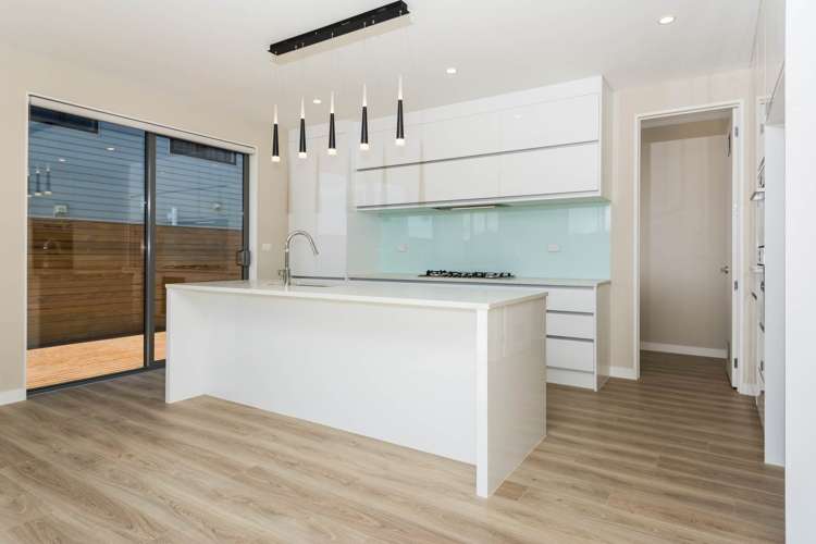 49 Bounty Road Long Bay_7