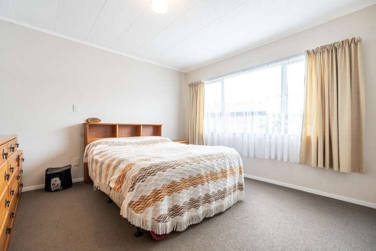 9A Emma Place Pukete_8