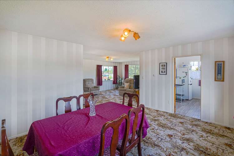 2/5 Salford Avenue Redwood_9