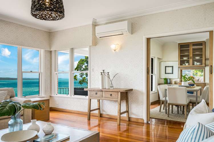70 Seacliffe Avenue Narrow Neck_6