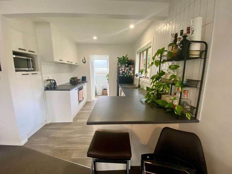1/80 Moore Street Hillcrest_6