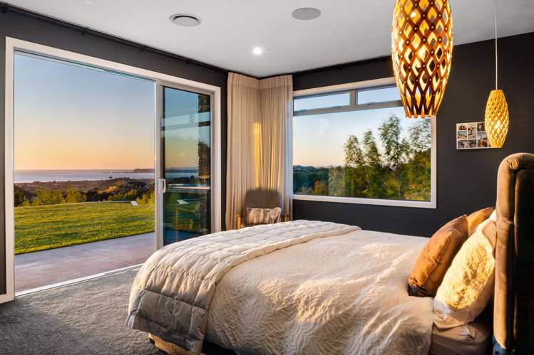 171 Eskridge Drive Bay View_13