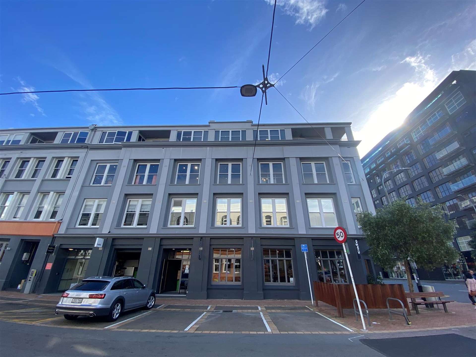 2/12 Allen Street Te Aro_0