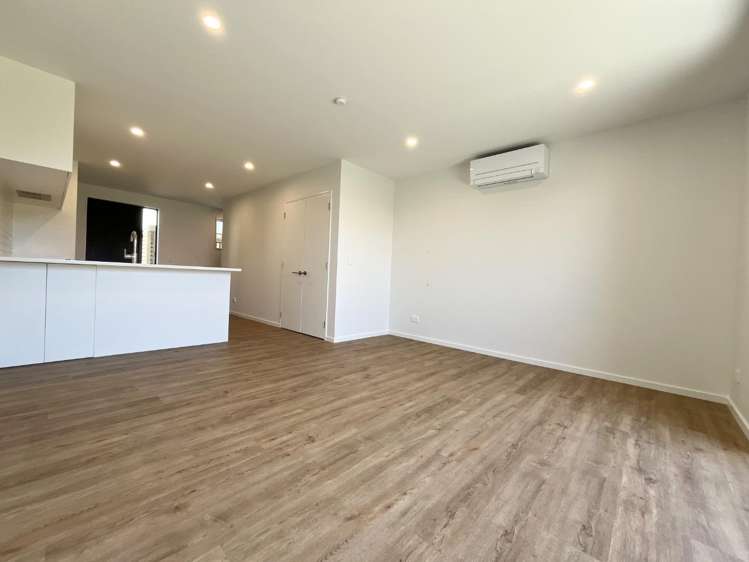 10/18 Feilding Street 1380_3