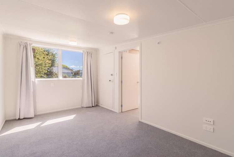 20 Derrett Place Saint Martins_21