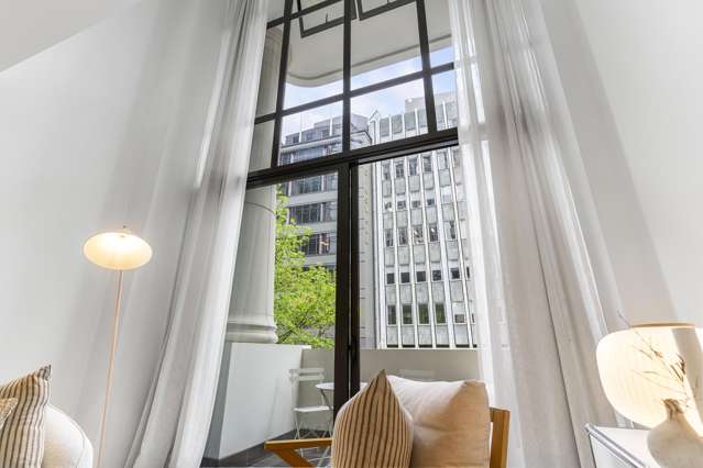 Last week to View, 2 Bedroom gorgeous Loft!